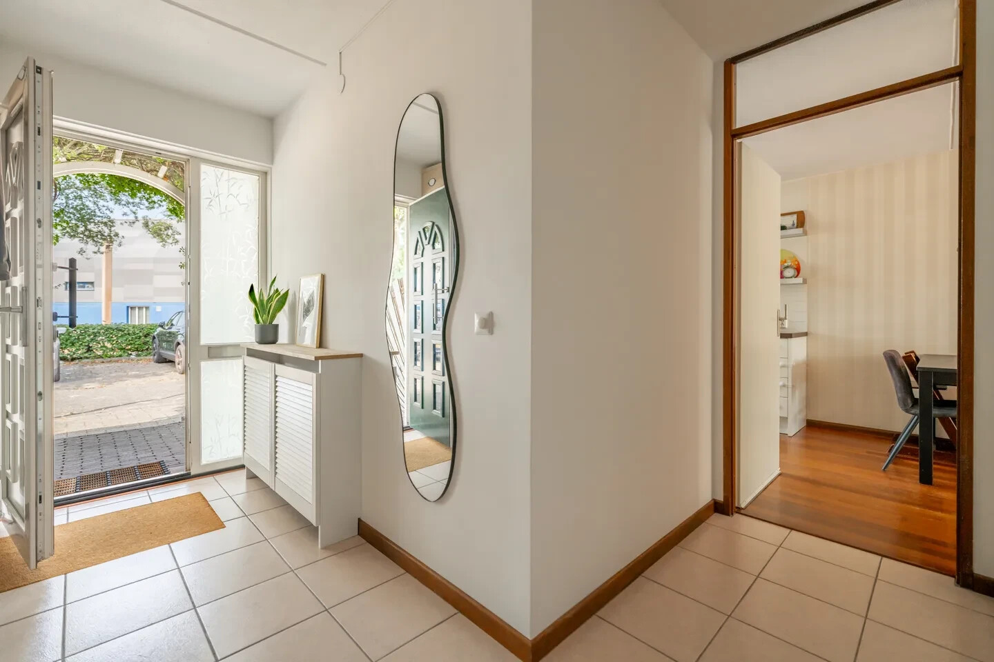 Hoekwoning te koop: IJsselmeerweg 27, Almere