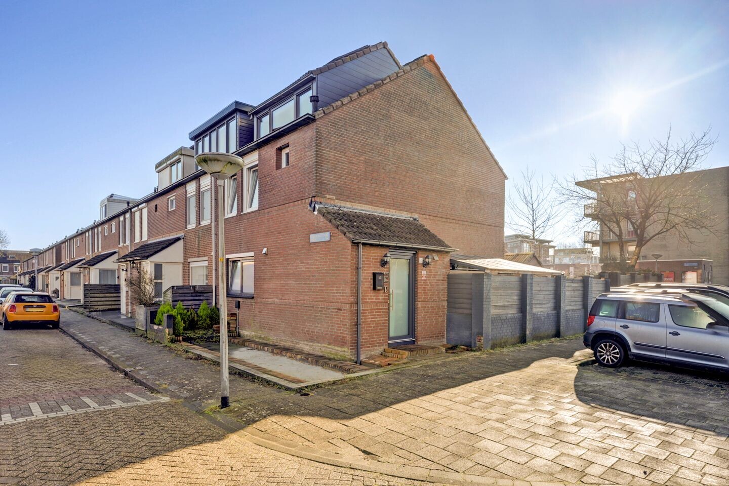 Hoekwoning te koop: sprotstraat 2, Almere