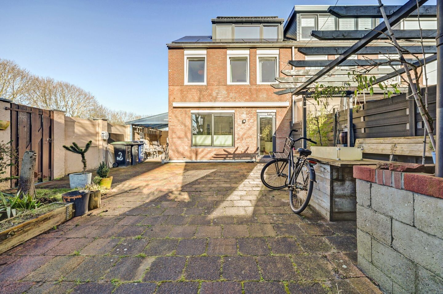 Hoekwoning te koop: sprotstraat 2, Almere