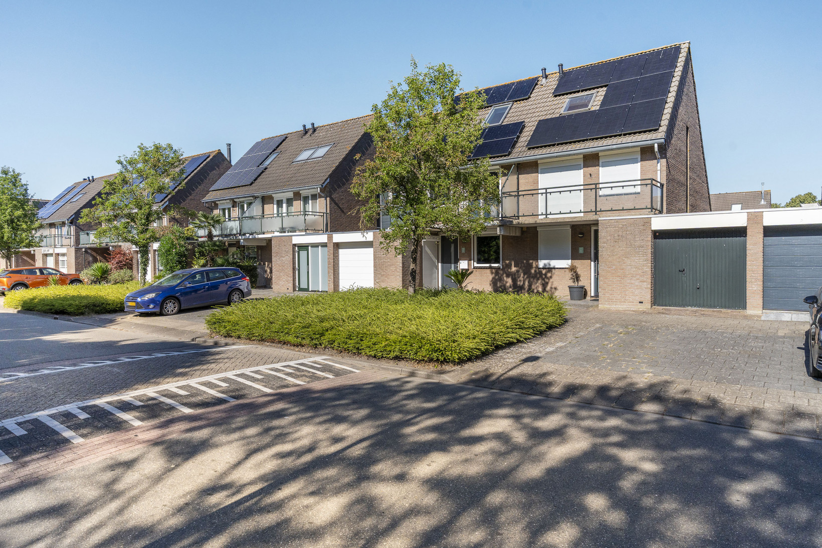 Tussenwoning te koop: Baarsweg 15, Almere