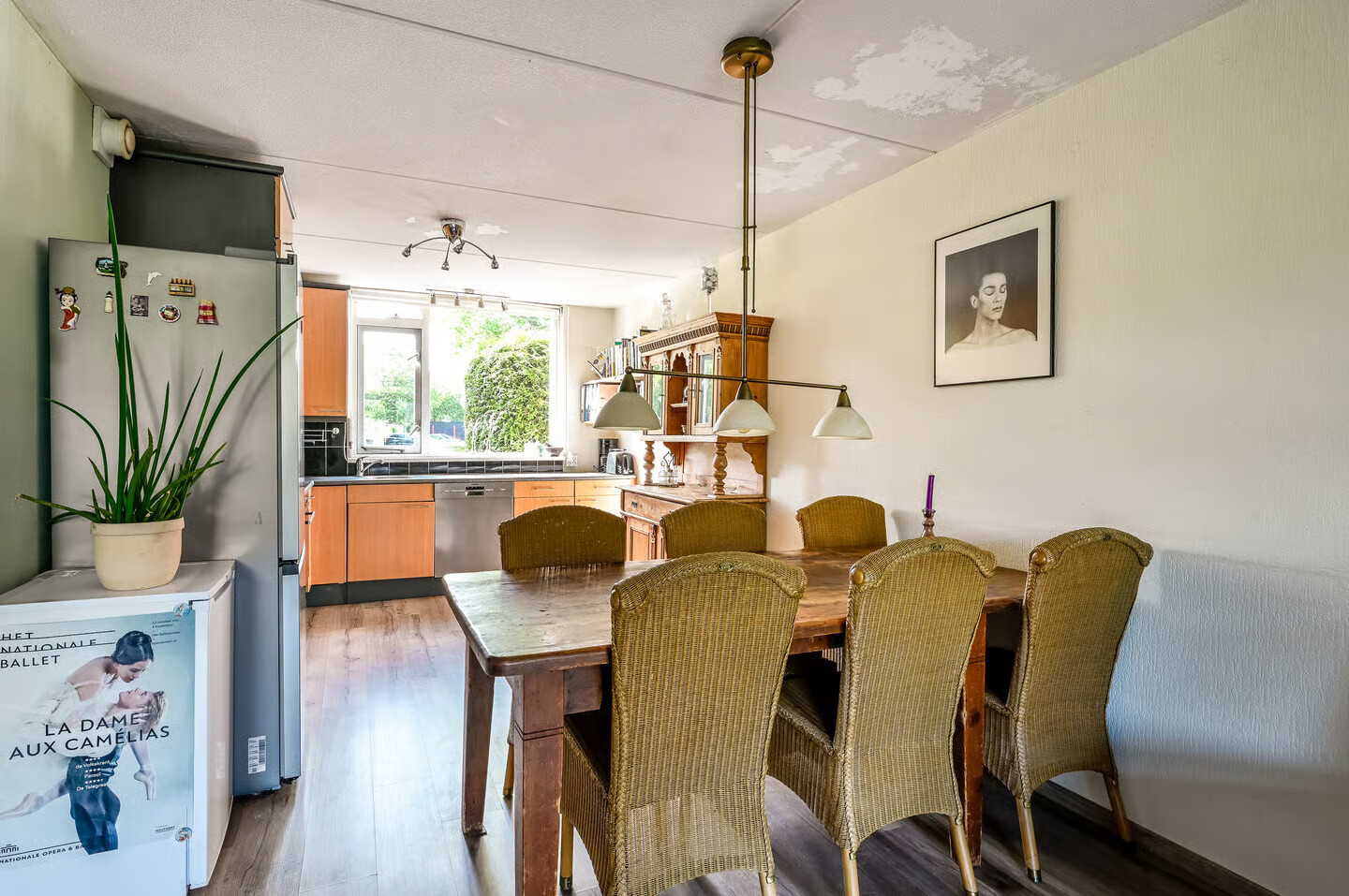 Tussenwoning te koop: Verzetslaan 114, Almere