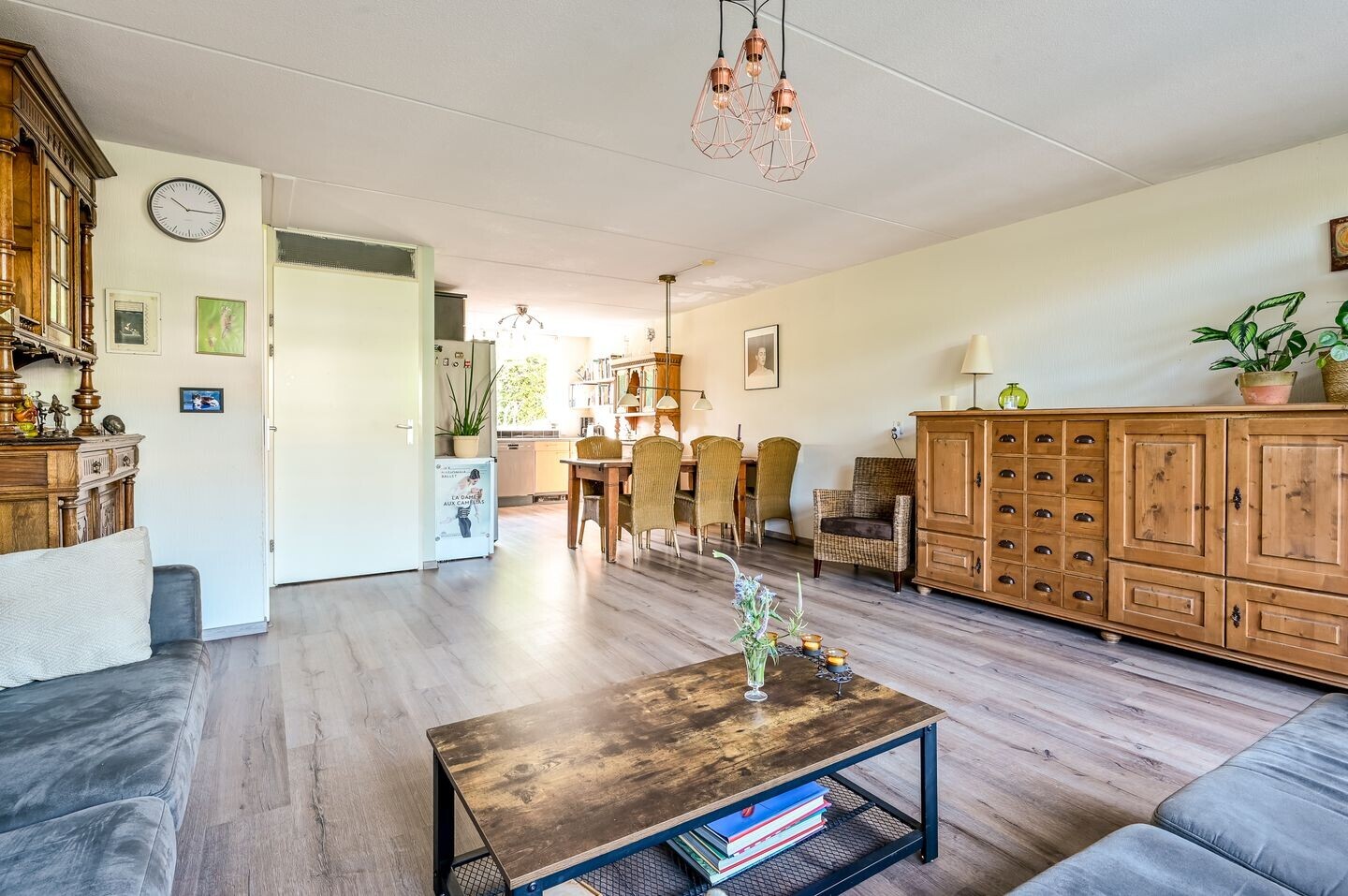 Tussenwoning te koop: Verzetslaan 114, Almere