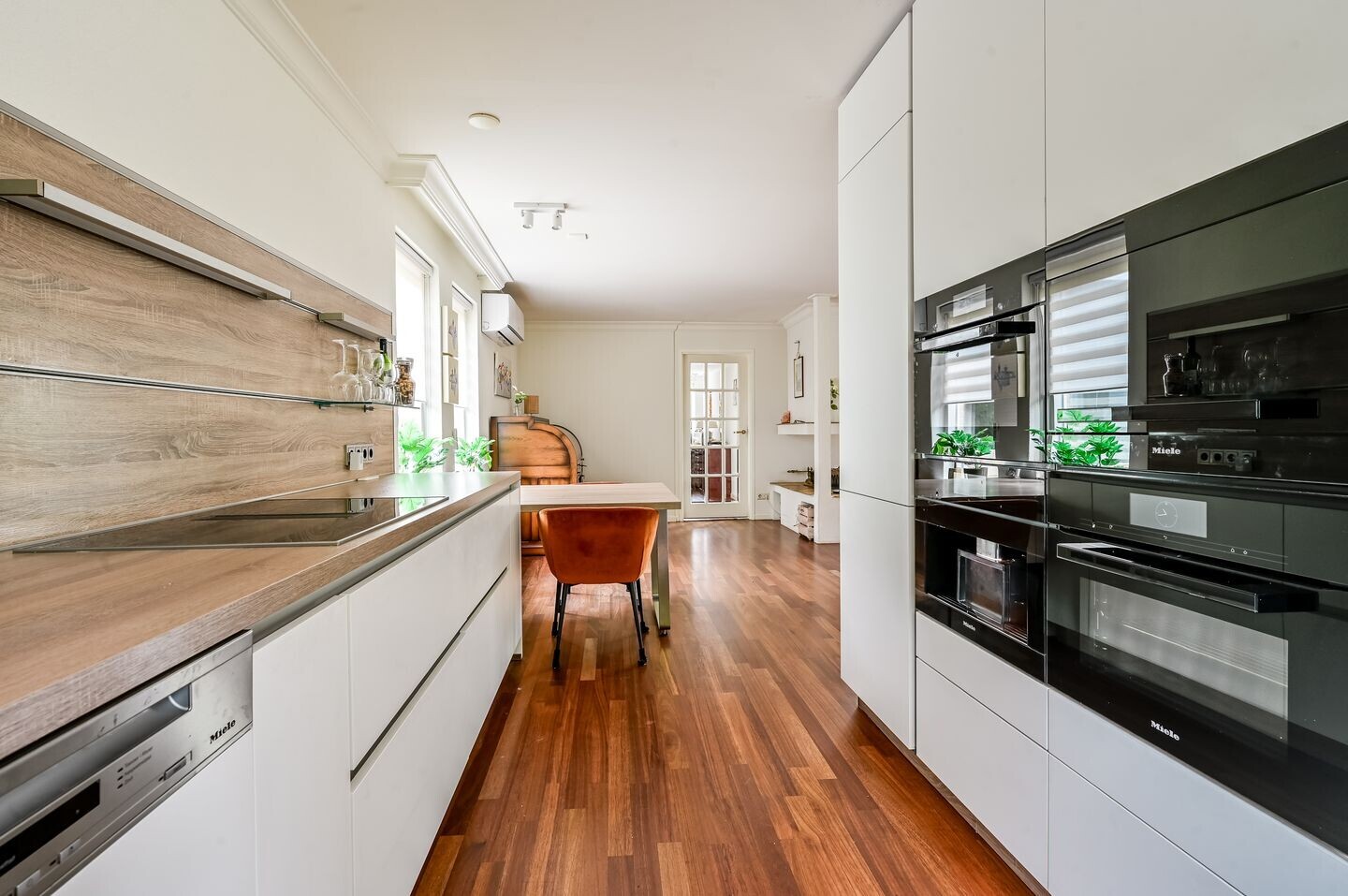 Vrijstaande woning te koop: Walraven van Hallstraat 4, Almere