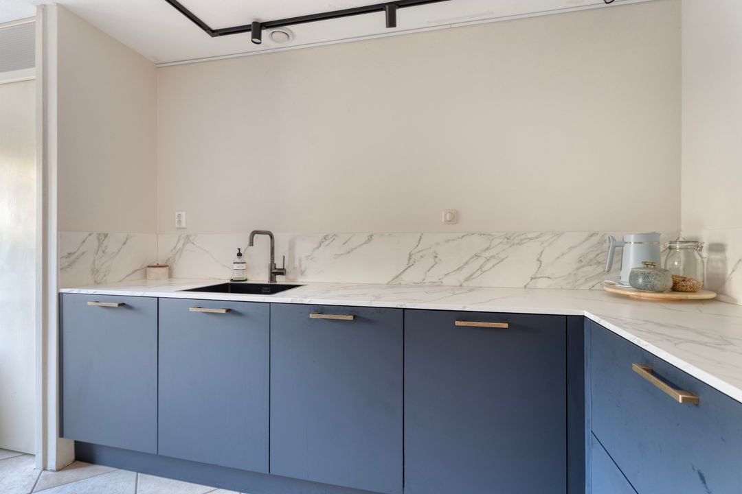 Tussenwoning te koop: Jozef Israëlslaan 72, Almere