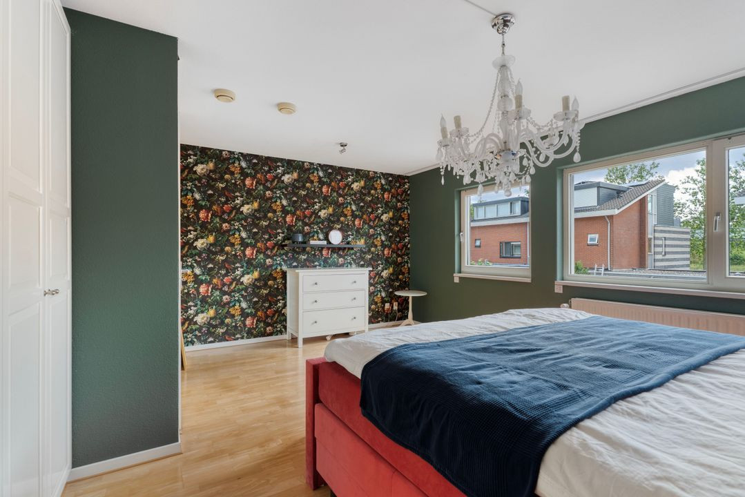 Tussenwoning te koop: Jozef Israëlslaan 72, Almere