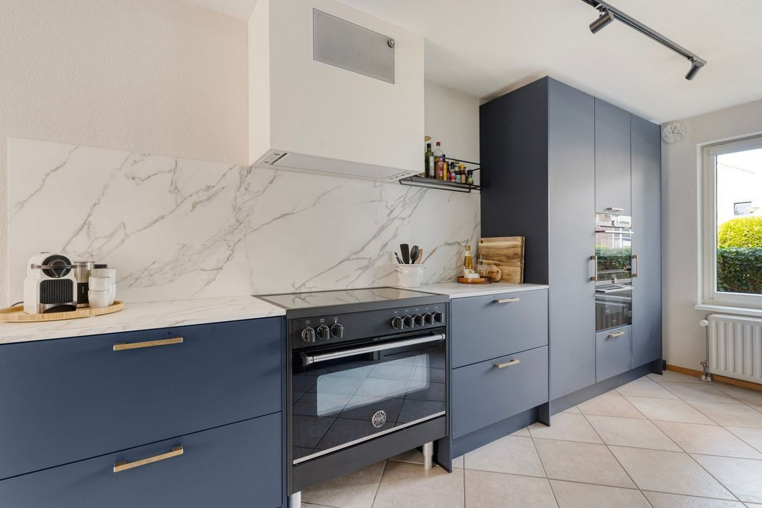 Tussenwoning te koop: Jozef Israëlslaan 72, Almere