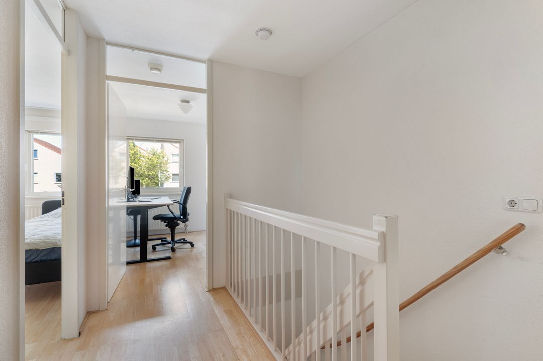 Tussenwoning te koop: Jozef Israëlslaan 72, Almere
