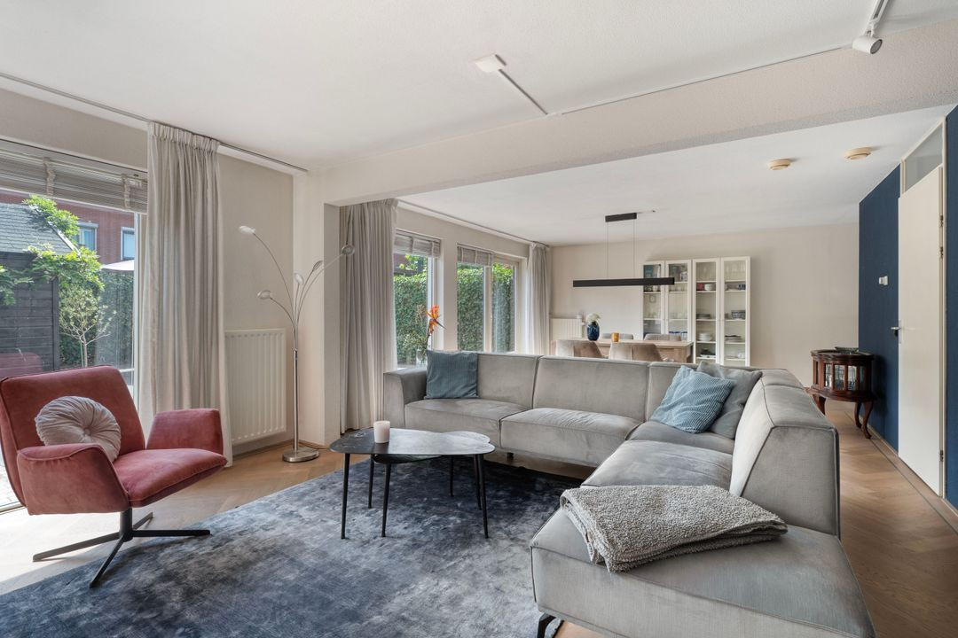 Tussenwoning te koop: Jozef Israëlslaan 72, Almere