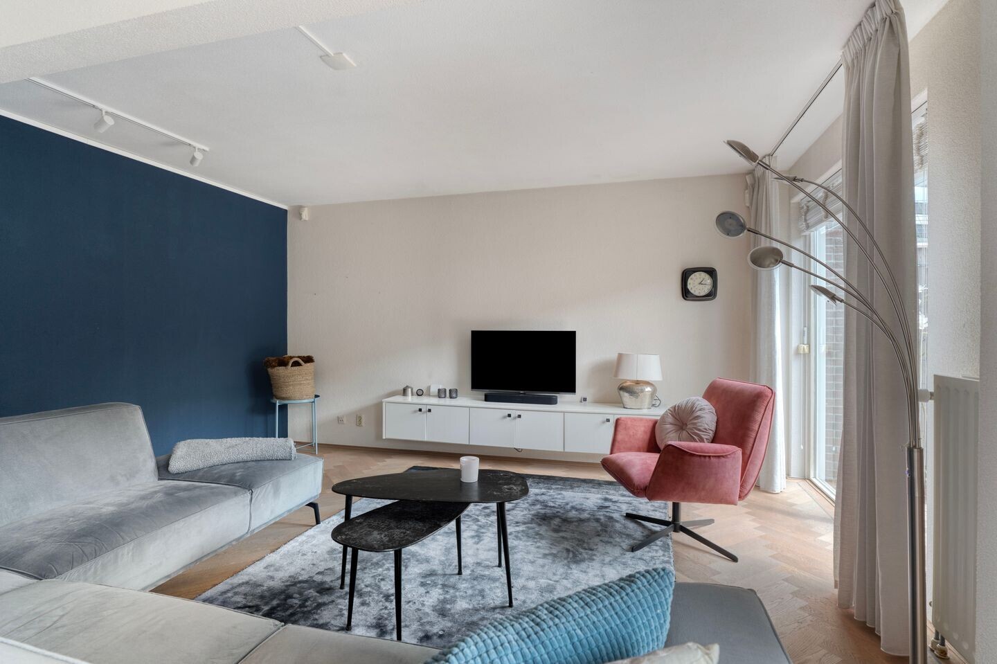 Tussenwoning te koop: Jozef Israëlslaan 72, Almere