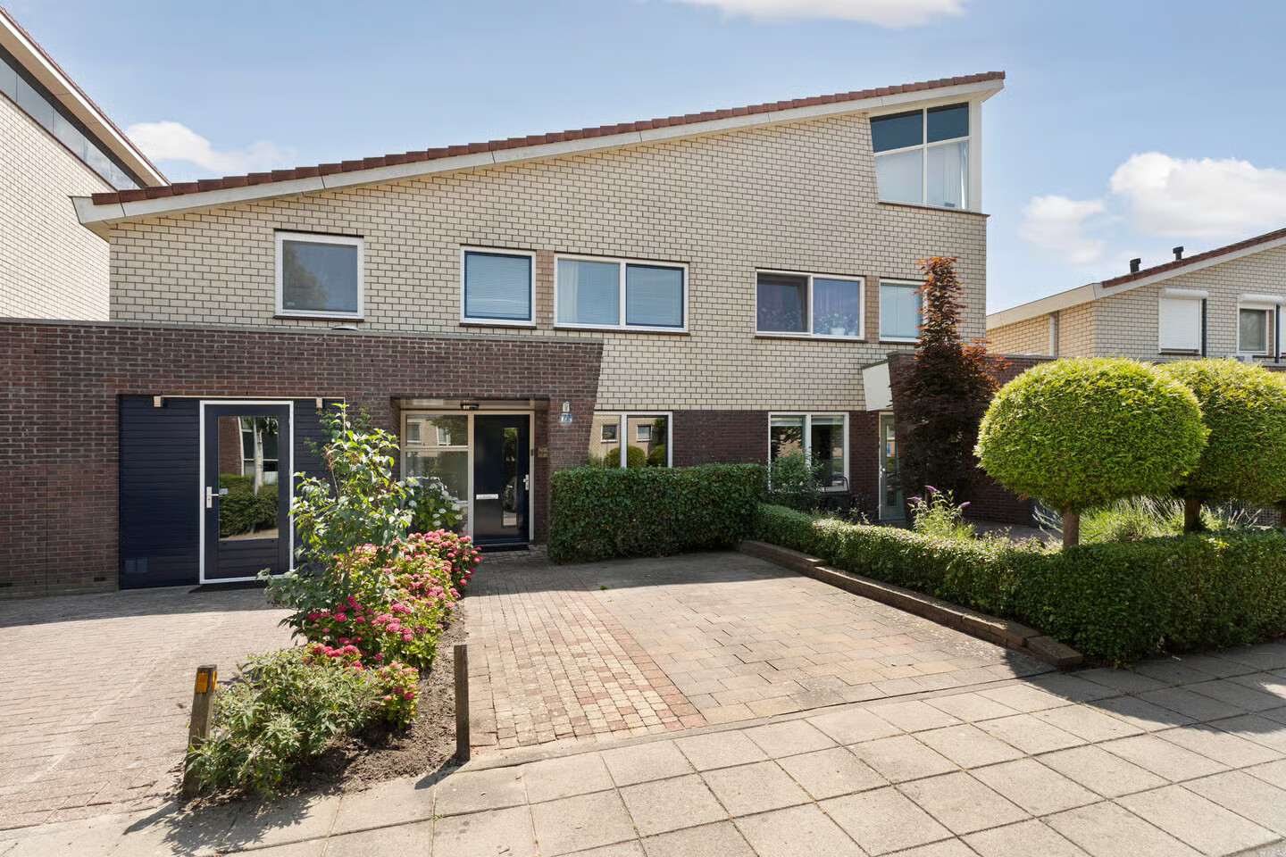 Tussenwoning te koop: Jozef Israëlslaan 72, Almere