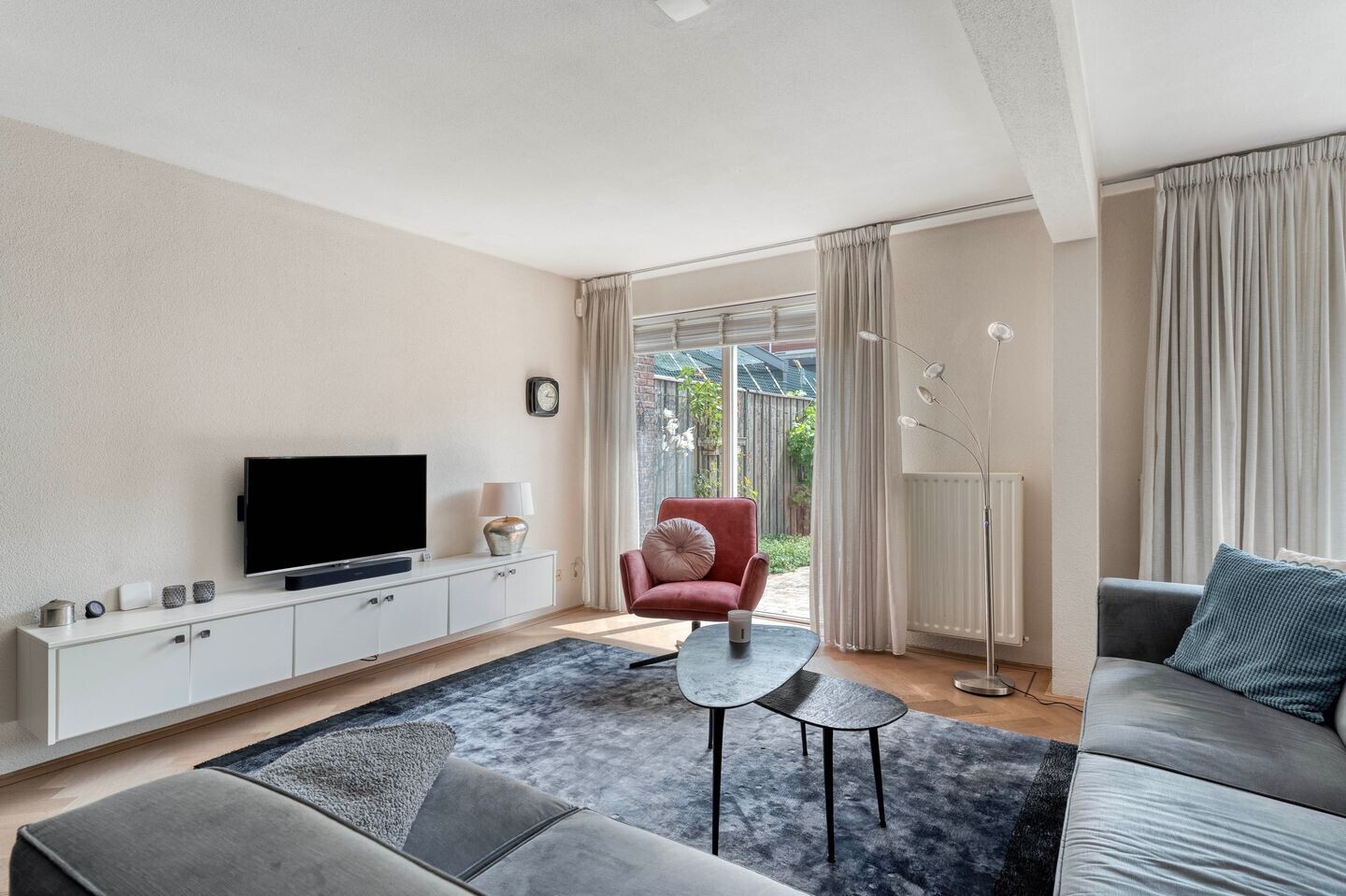 Tussenwoning te koop: Jozef Israëlslaan 72, Almere