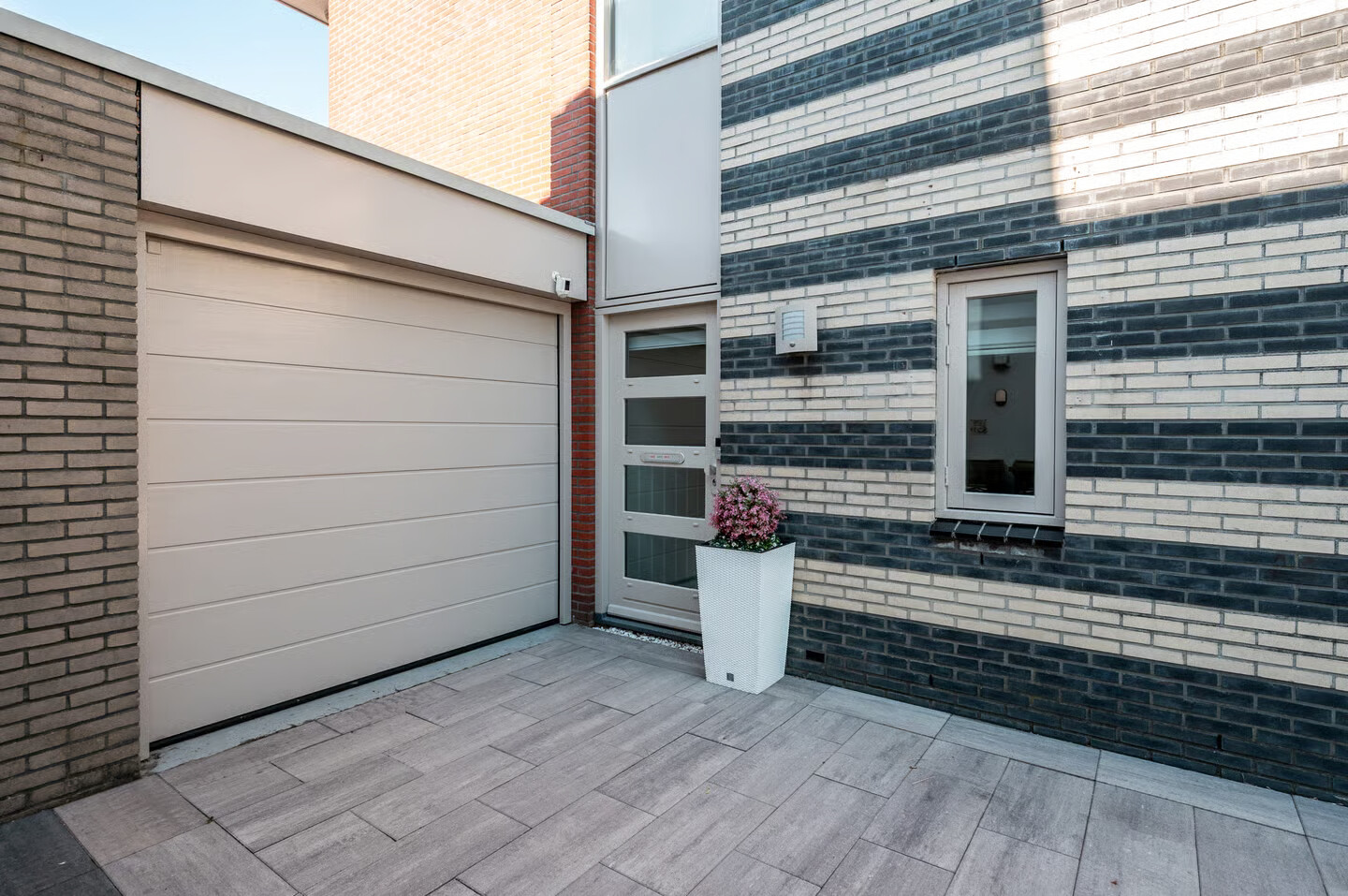 Tussenwoning te koop: Jan Voermanstraat 37, Almere