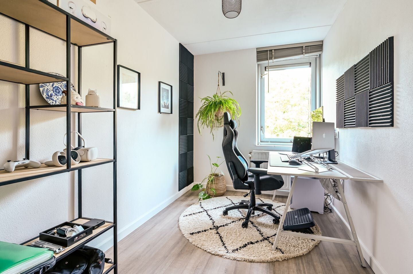 Tussenwoning te koop: Mesdagstraat 20, Almere