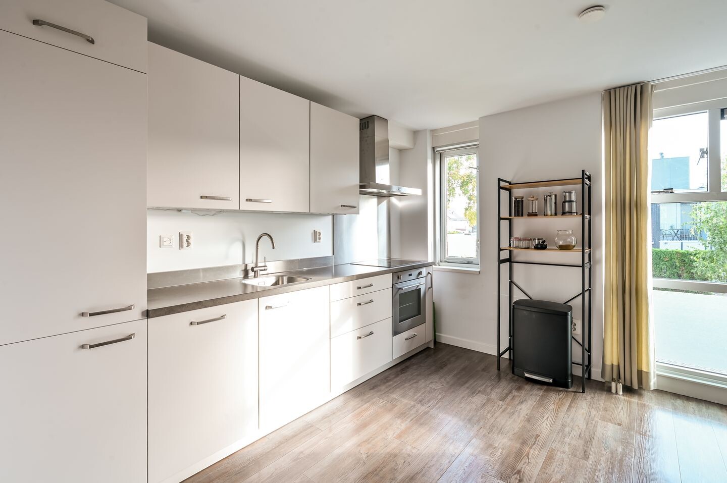 Tussenwoning te koop: Mesdagstraat 20, Almere