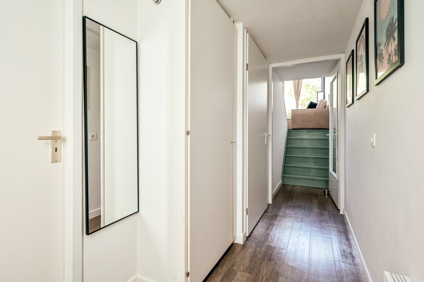 Tussenwoning te koop: Mesdagstraat 20, Almere