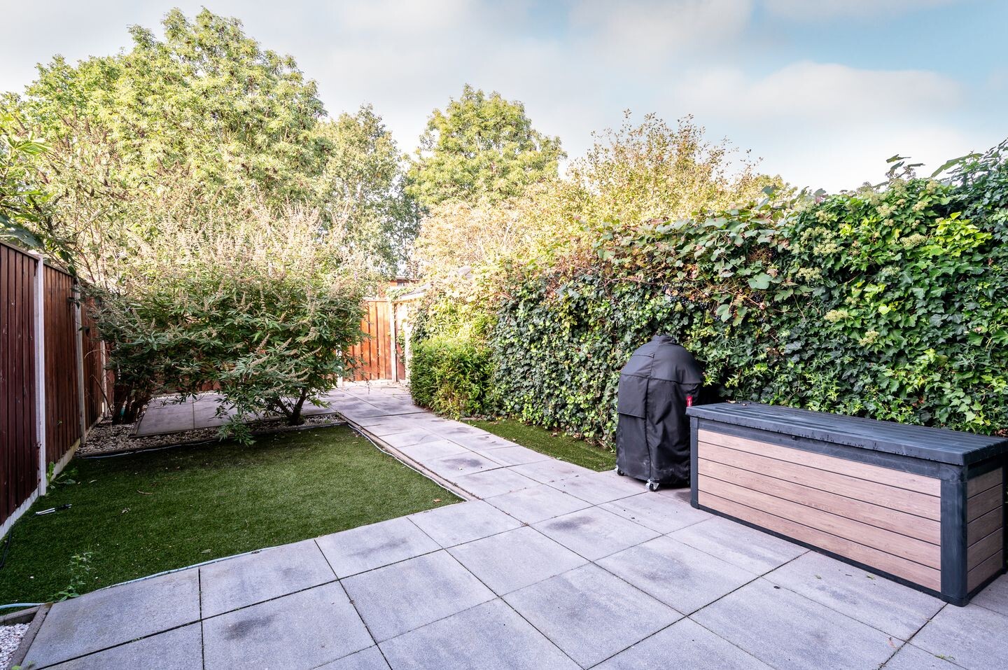 Tussenwoning te koop: Mesdagstraat 20, Almere