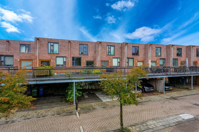 Roef 12