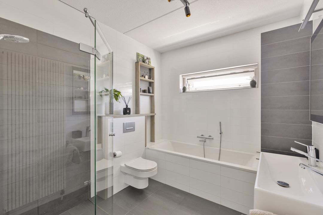 Tussenwoning te koop: Plecht 4, Almere
