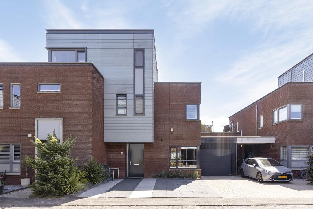 Tussenwoning te koop: Plecht 4, Almere