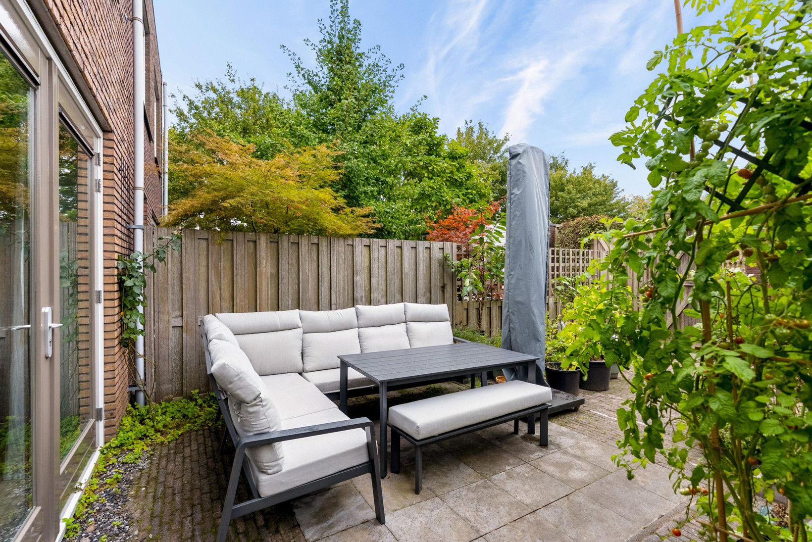 Tussenwoning te koop: Helmstok 35, Almere