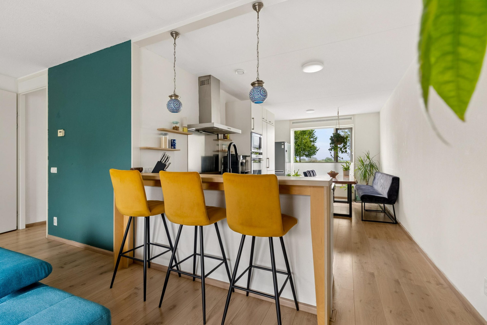 Tussenwoning te koop: Helmstok 35, Almere