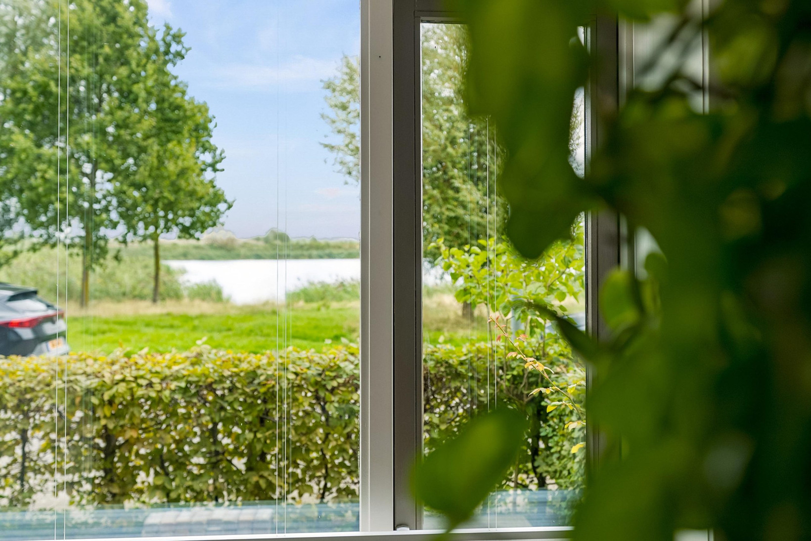 Tussenwoning te koop: Helmstok 35, Almere