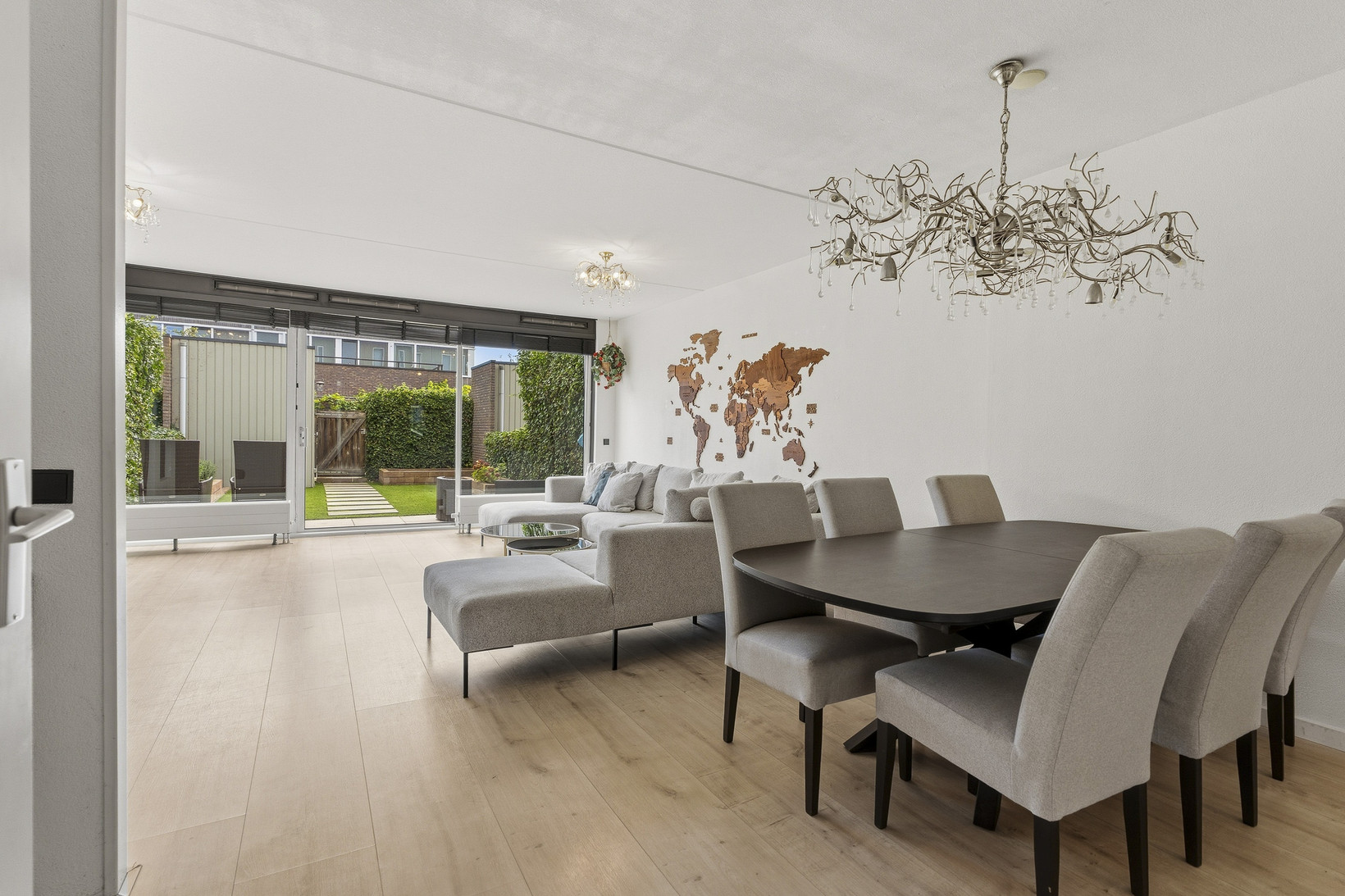 Tussenwoning te koop: Boelijn 40, Almere
