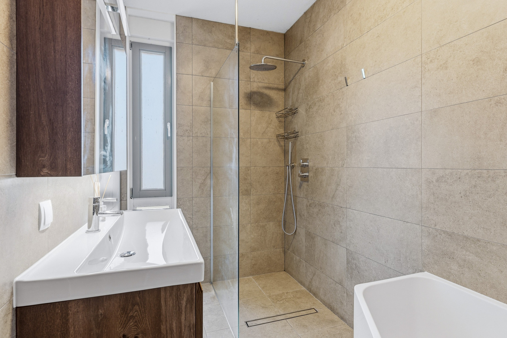 Tussenwoning te koop: Boelijn 40, Almere