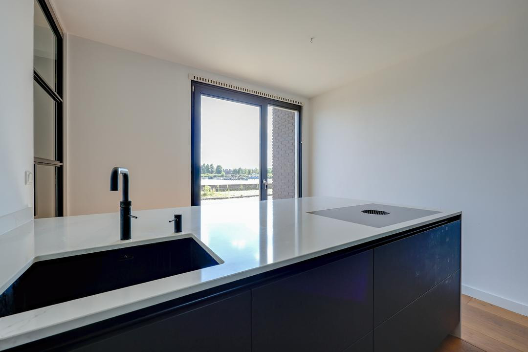 Tussenwoning te koop: Ploeganker 31, Almere