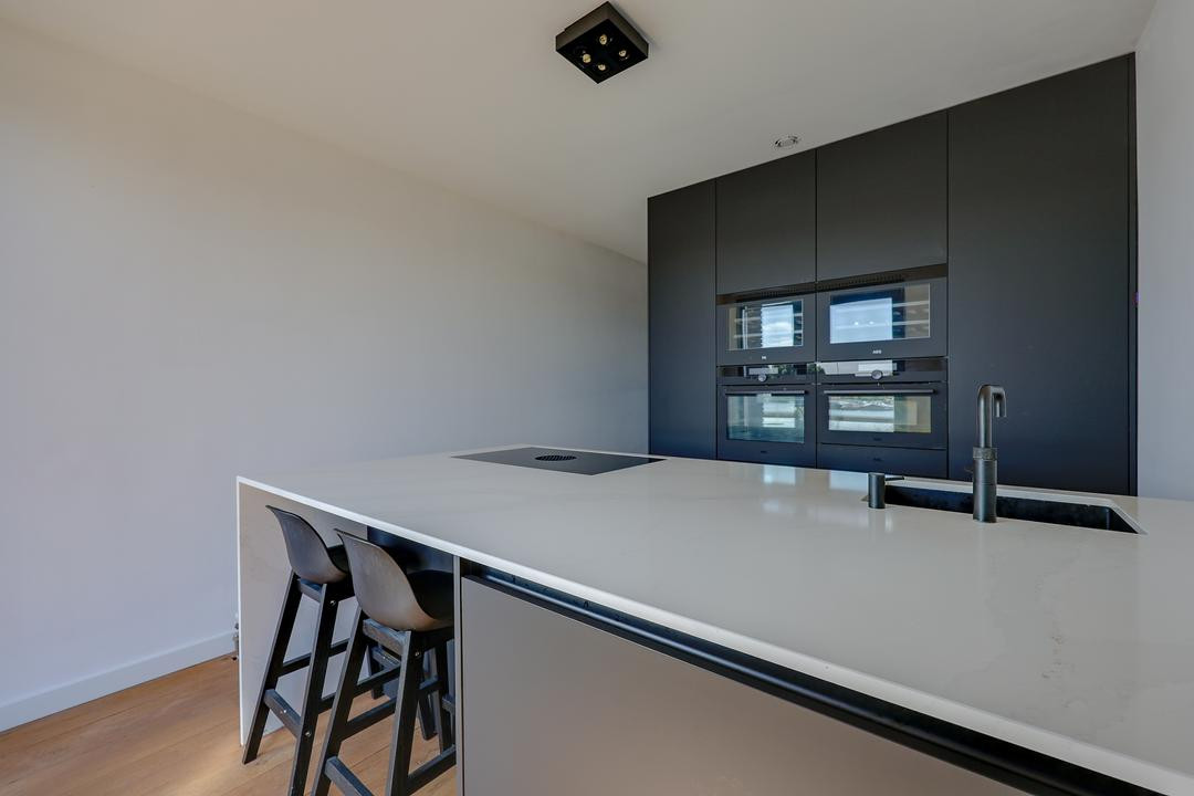 Tussenwoning te koop: Ploeganker 31, Almere