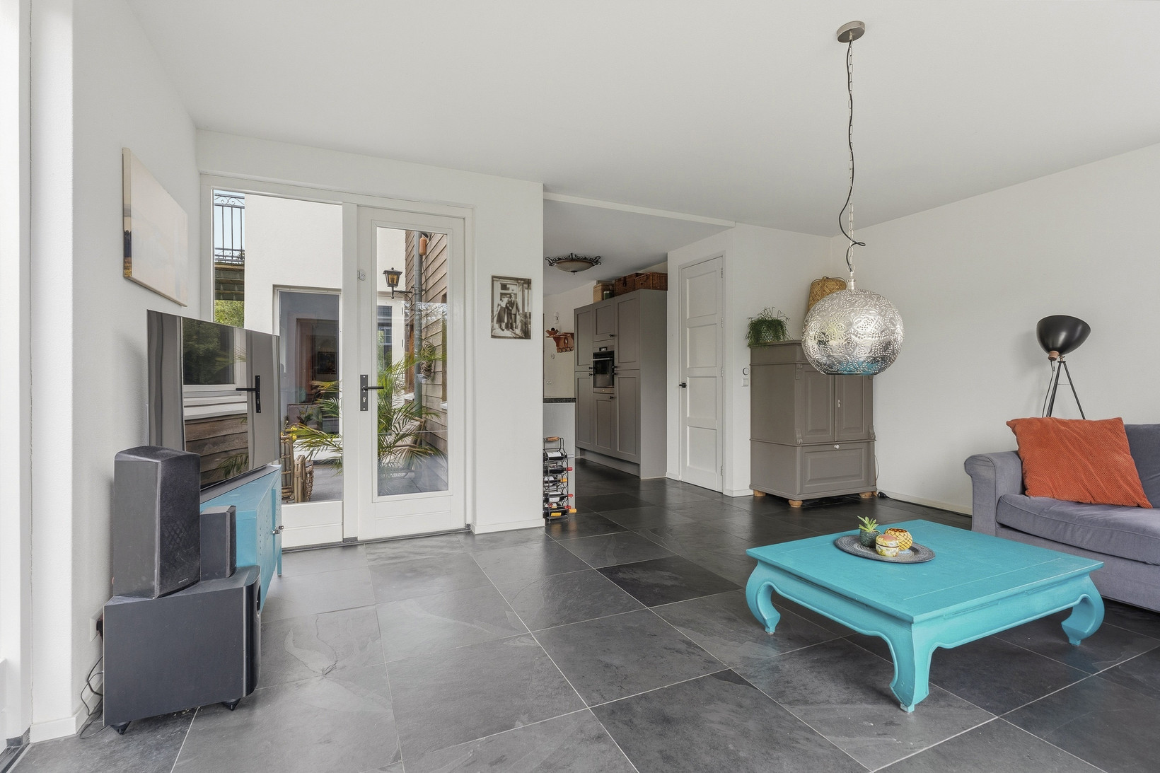 Twee-onder-één-kap te koop: Slipsteek 22, Almere