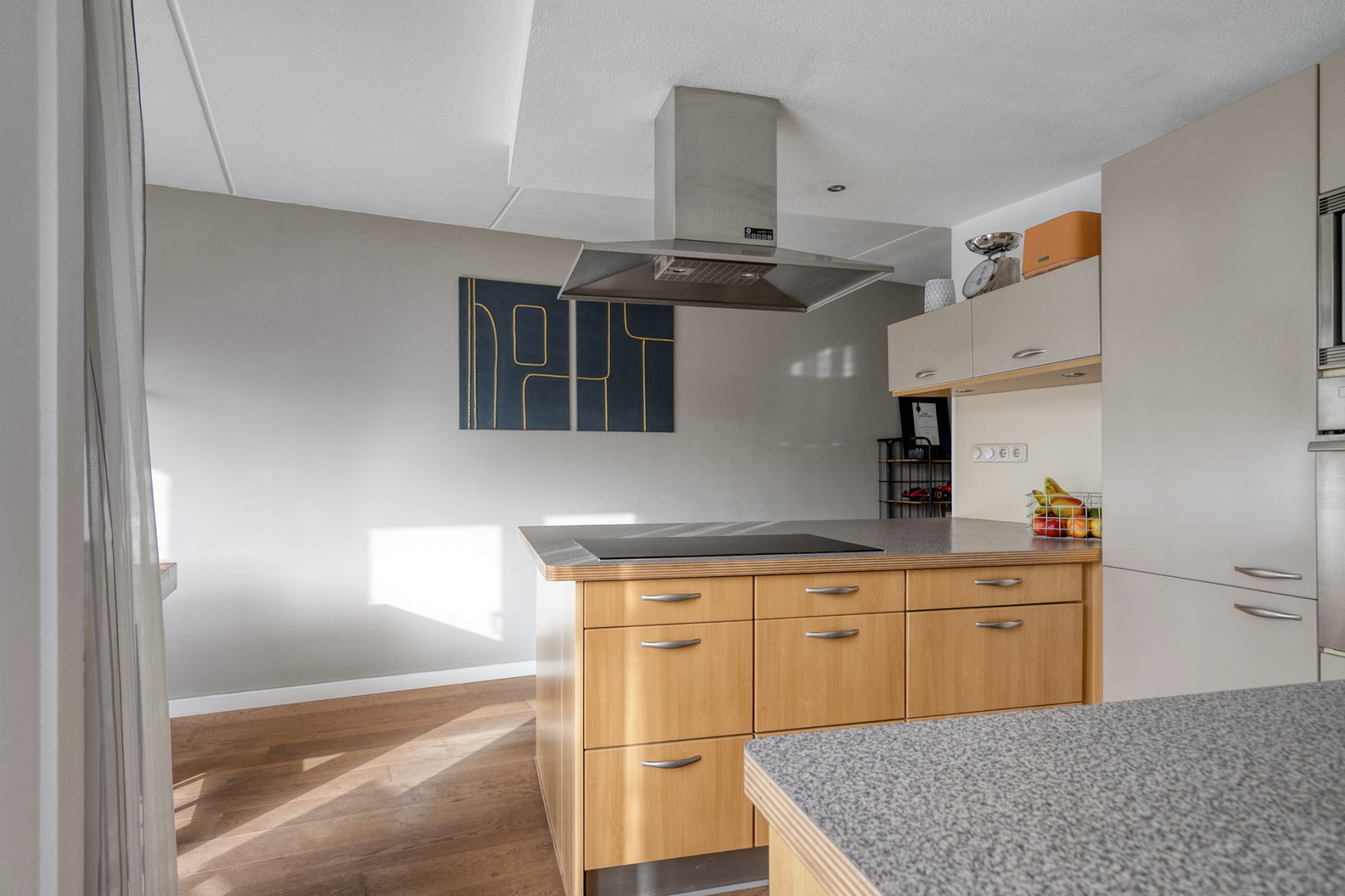 Tussenwoning te koop: Louis Paul Boonstraat 27, Almere