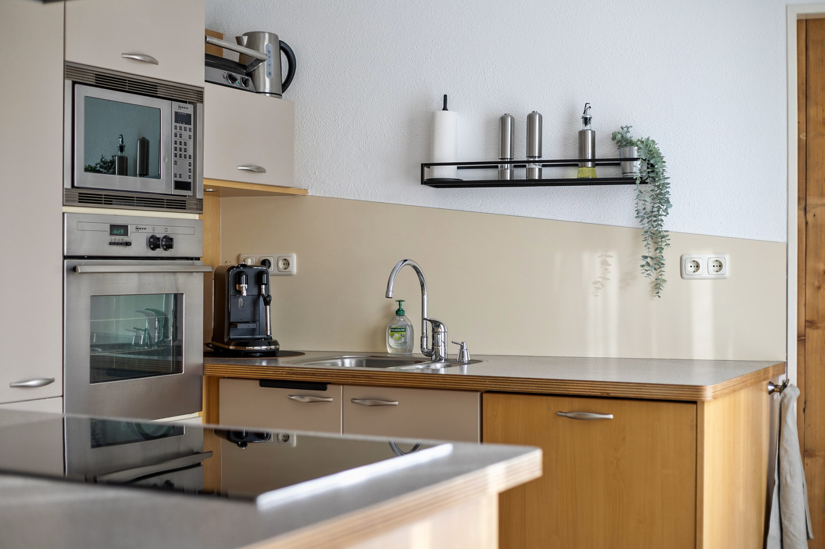 Tussenwoning te koop: Louis Paul Boonstraat 27, Almere