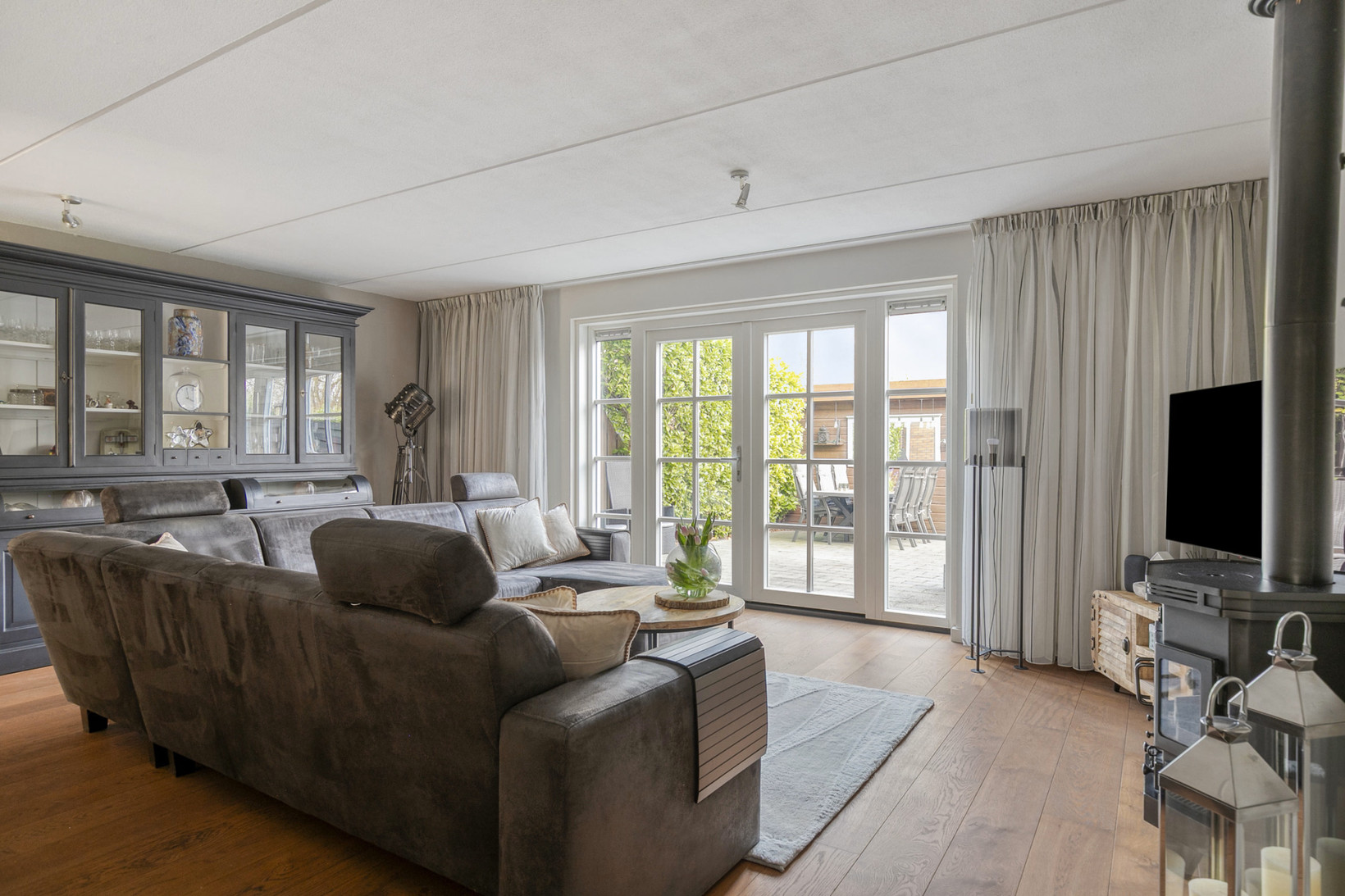 Tussenwoning te koop: Louis Paul Boonstraat 27, Almere