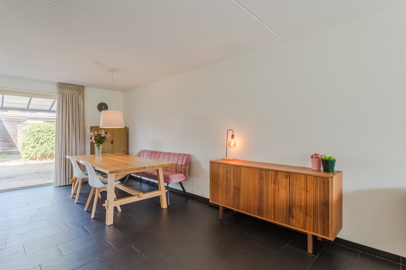 Tussenwoning te koop: Vasalisstraat 44, Almere