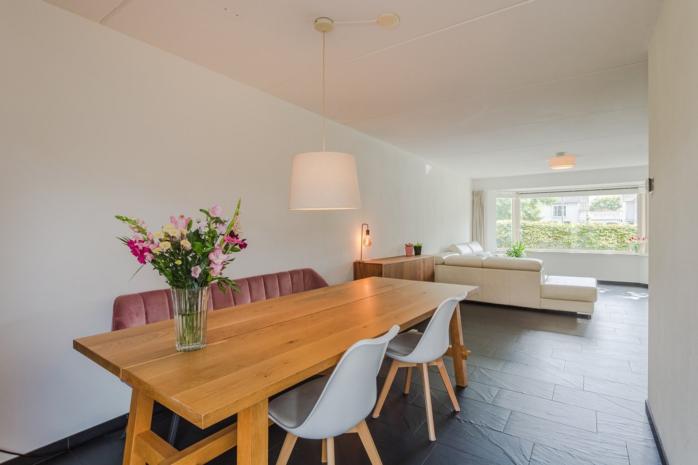 Tussenwoning te koop: Vasalisstraat 44, Almere