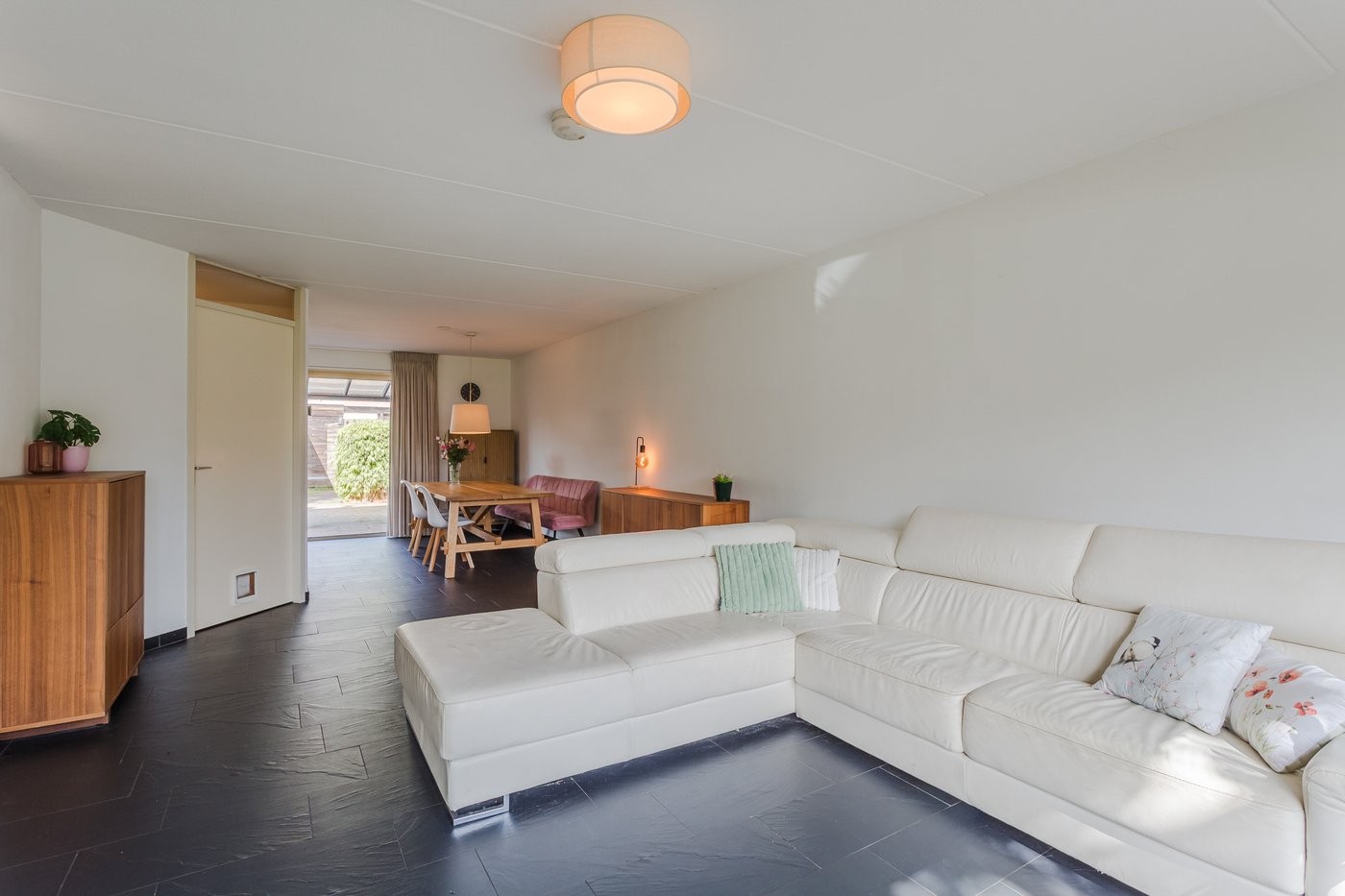 Tussenwoning te koop: Vasalisstraat 44, Almere