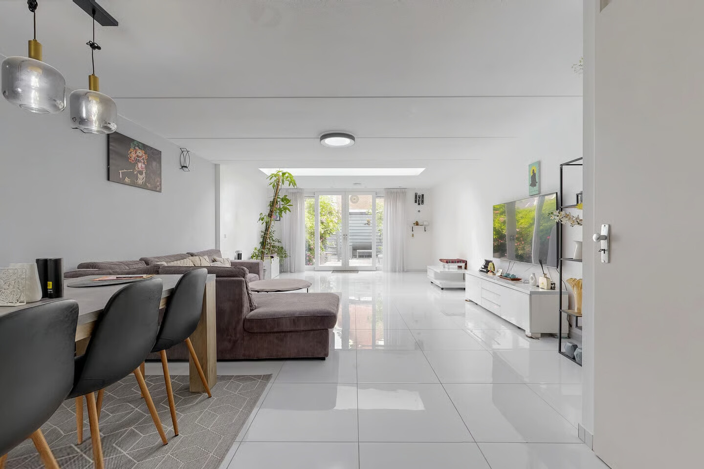 Tussenwoning te koop: Vasalisstraat 80, Almere