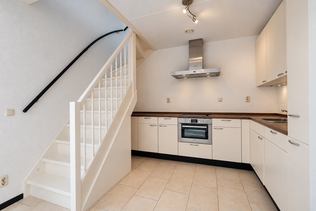 Tussenwoning te huur: J.J. Slauerhoffstraat 80, Almere