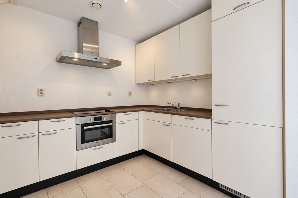 Tussenwoning te huur: J.J. Slauerhoffstraat 80, Almere