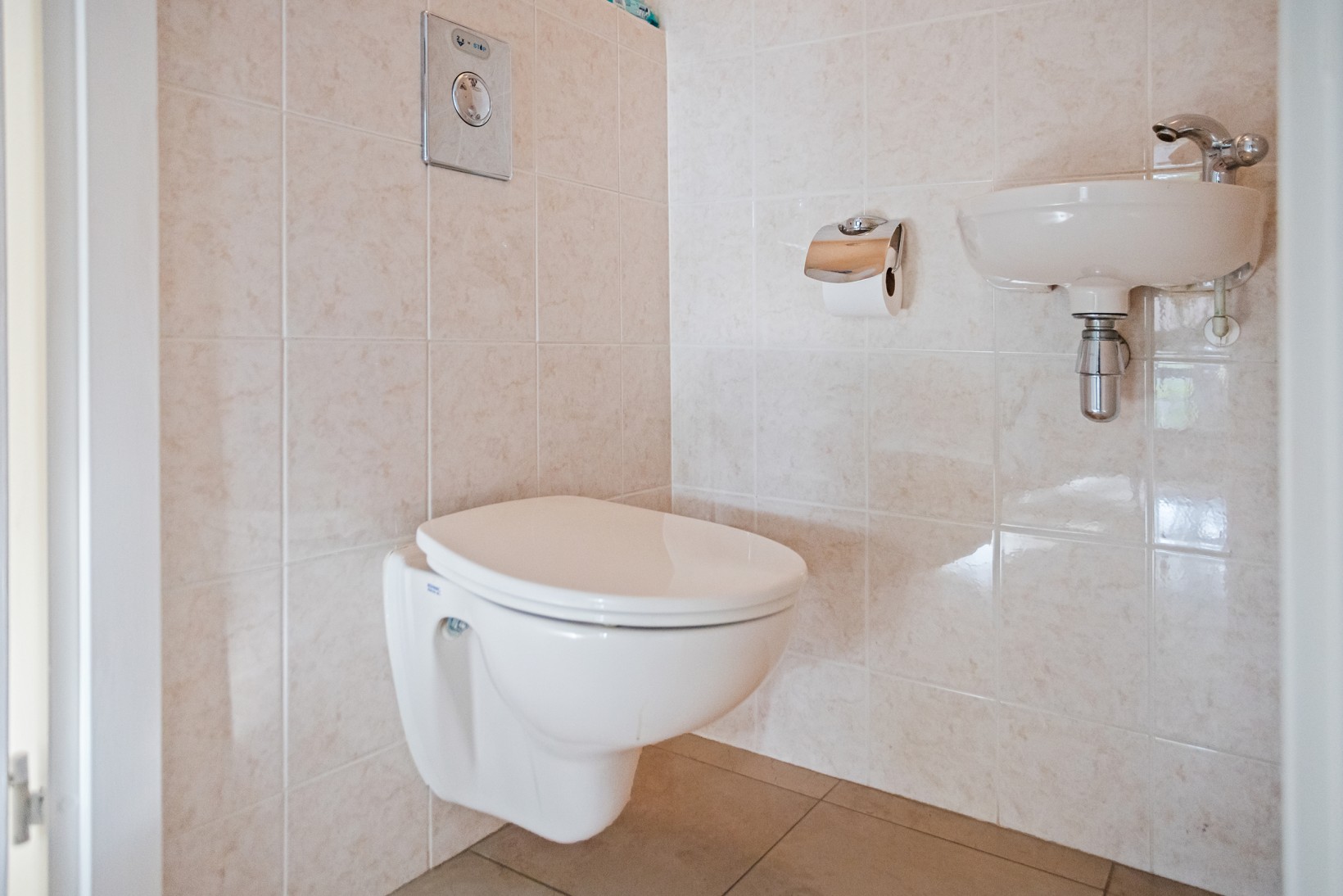 Tussenwoning te koop: Herman Gorterweg 34, Almere