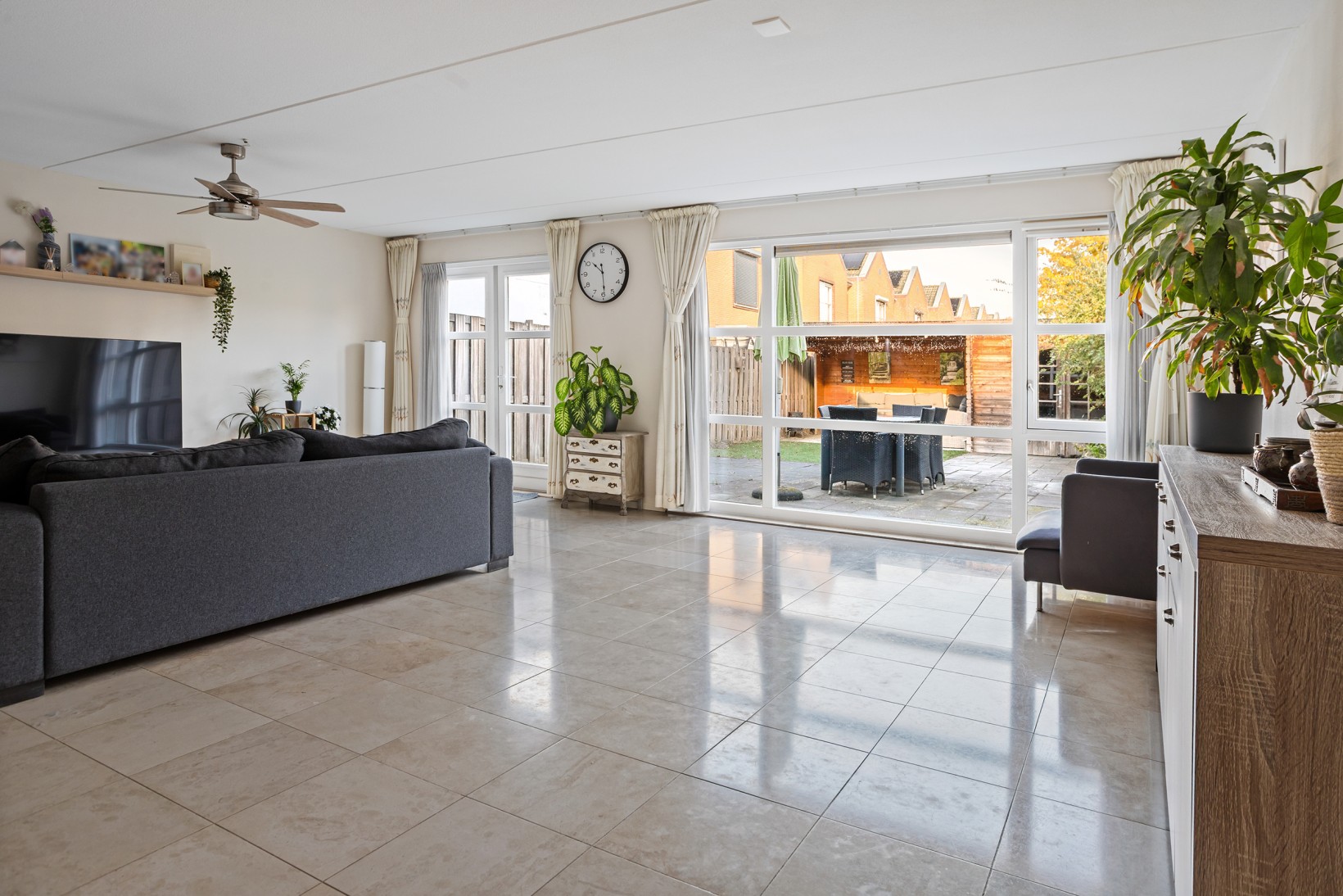 Tussenwoning te koop: Herman Gorterweg 34, Almere
