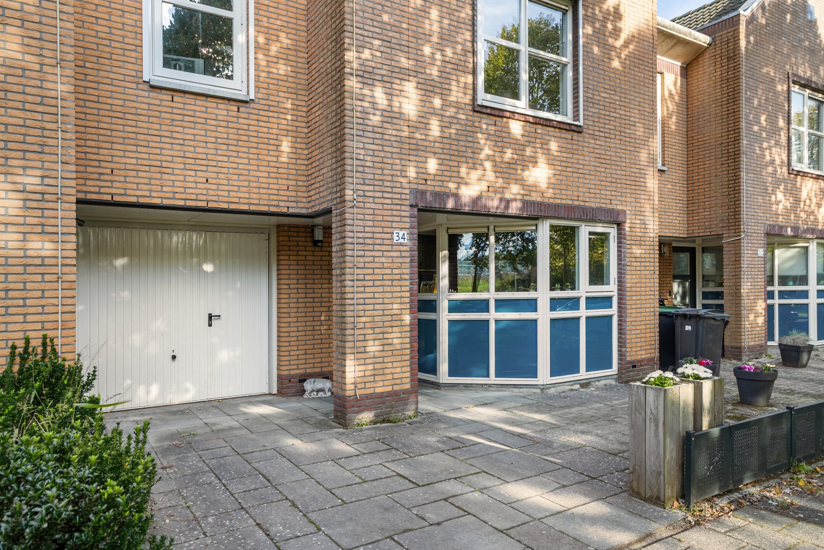 Tussenwoning te koop: Herman Gorterweg 34, Almere
