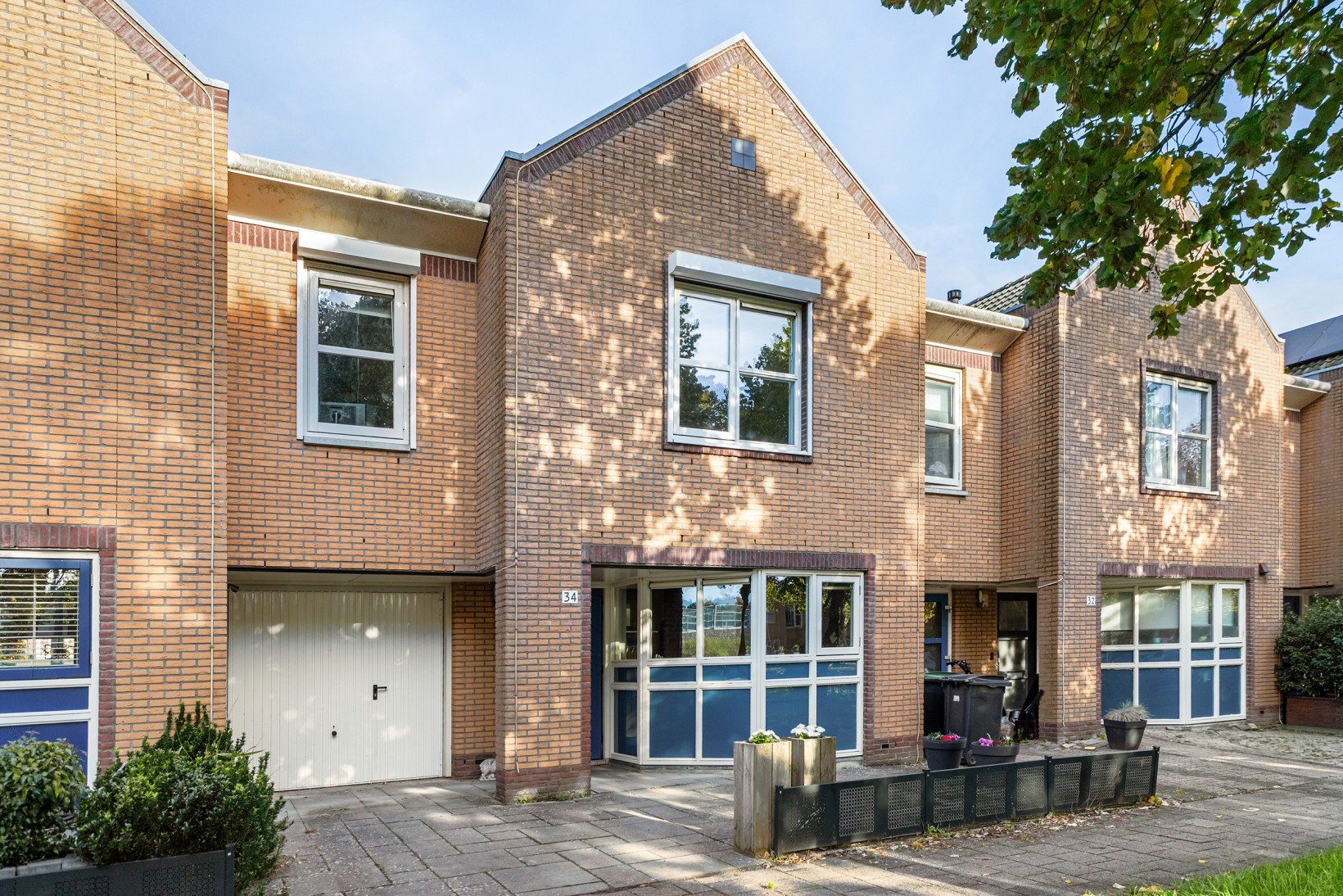 Tussenwoning te koop: Herman Gorterweg 34, Almere