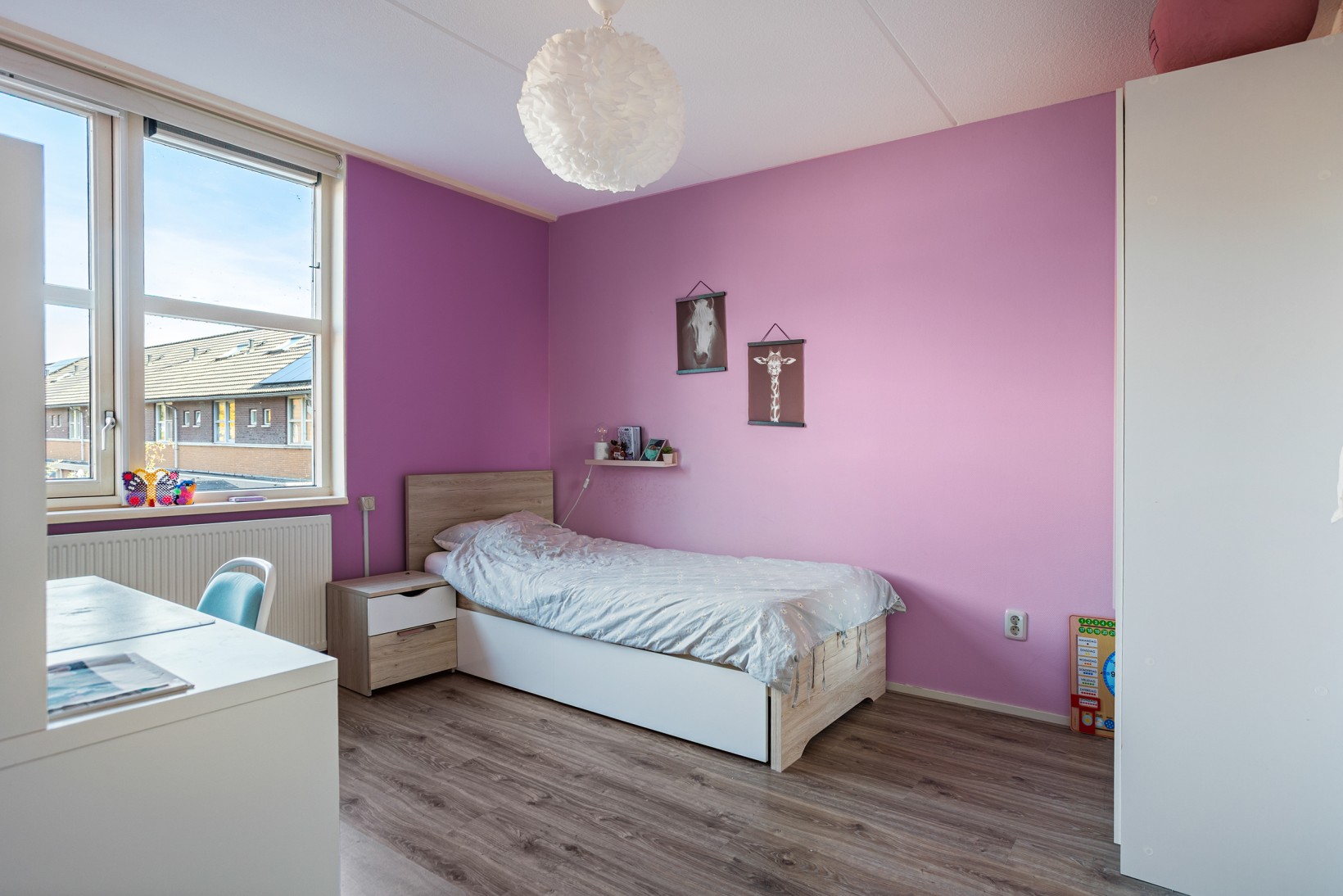 Tussenwoning te koop: Herman Gorterweg 34, Almere