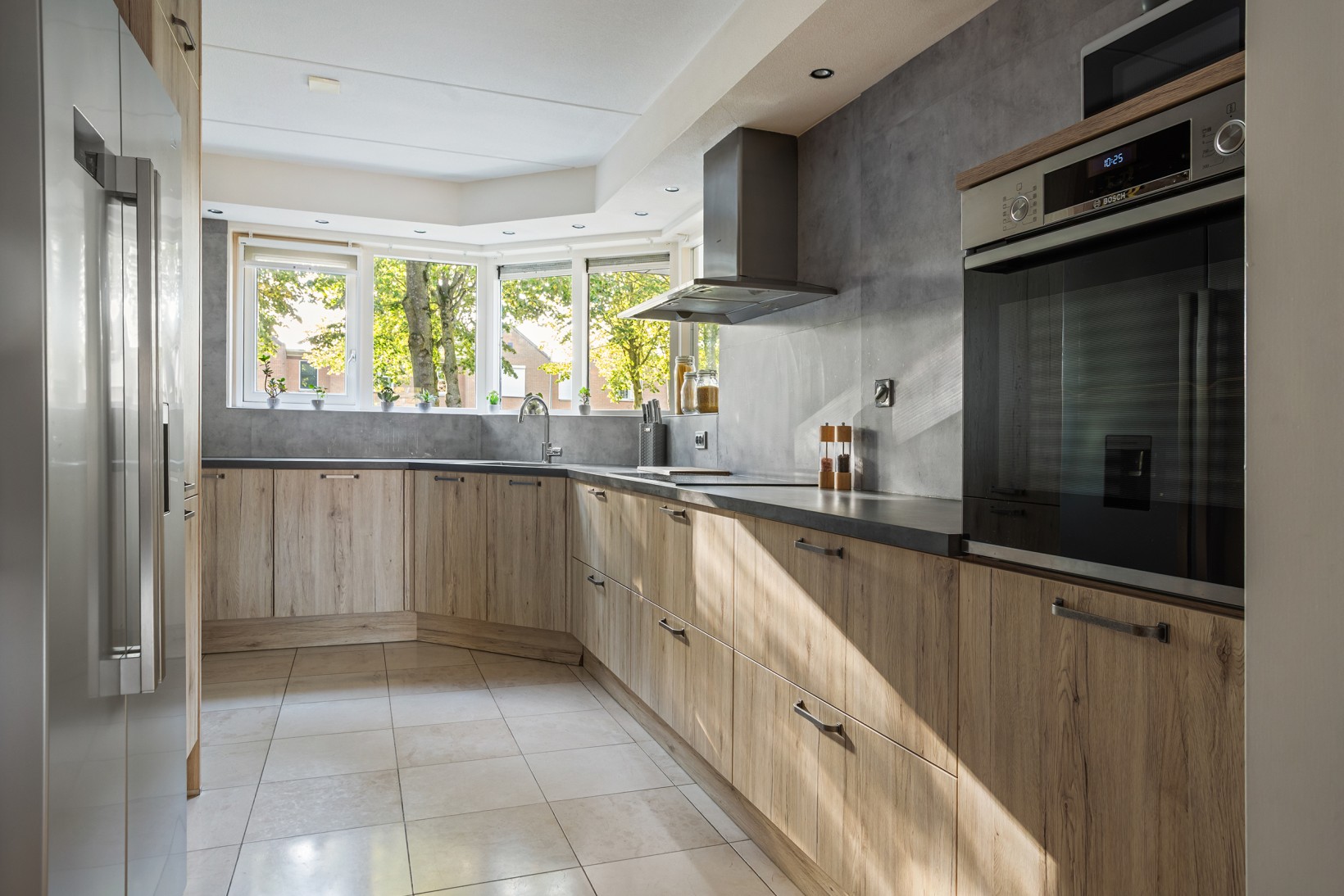 Tussenwoning te koop: Herman Gorterweg 34, Almere