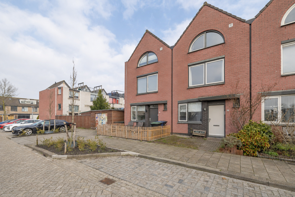 Tussenwoning te koop: Prokofjevstraat 88, Almere