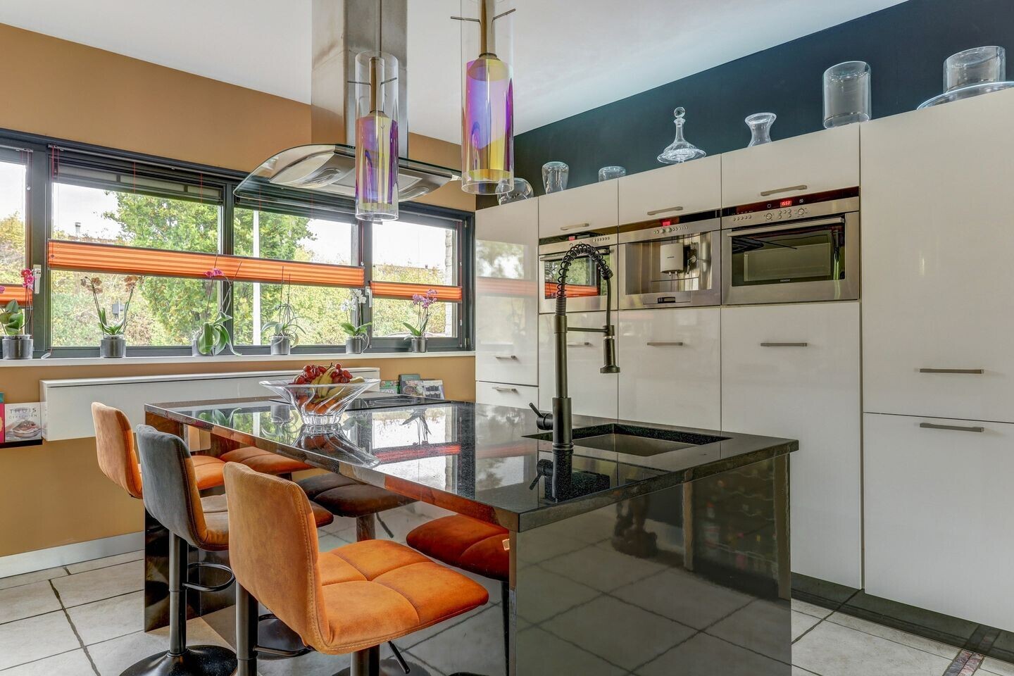 Twee-onder-één-kap te koop: Operetteweg 78, Almere