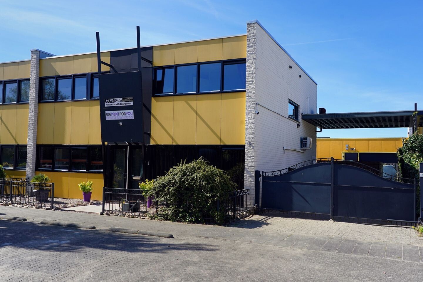 Twee-onder-één-kap te koop: Operetteweg 78, Almere