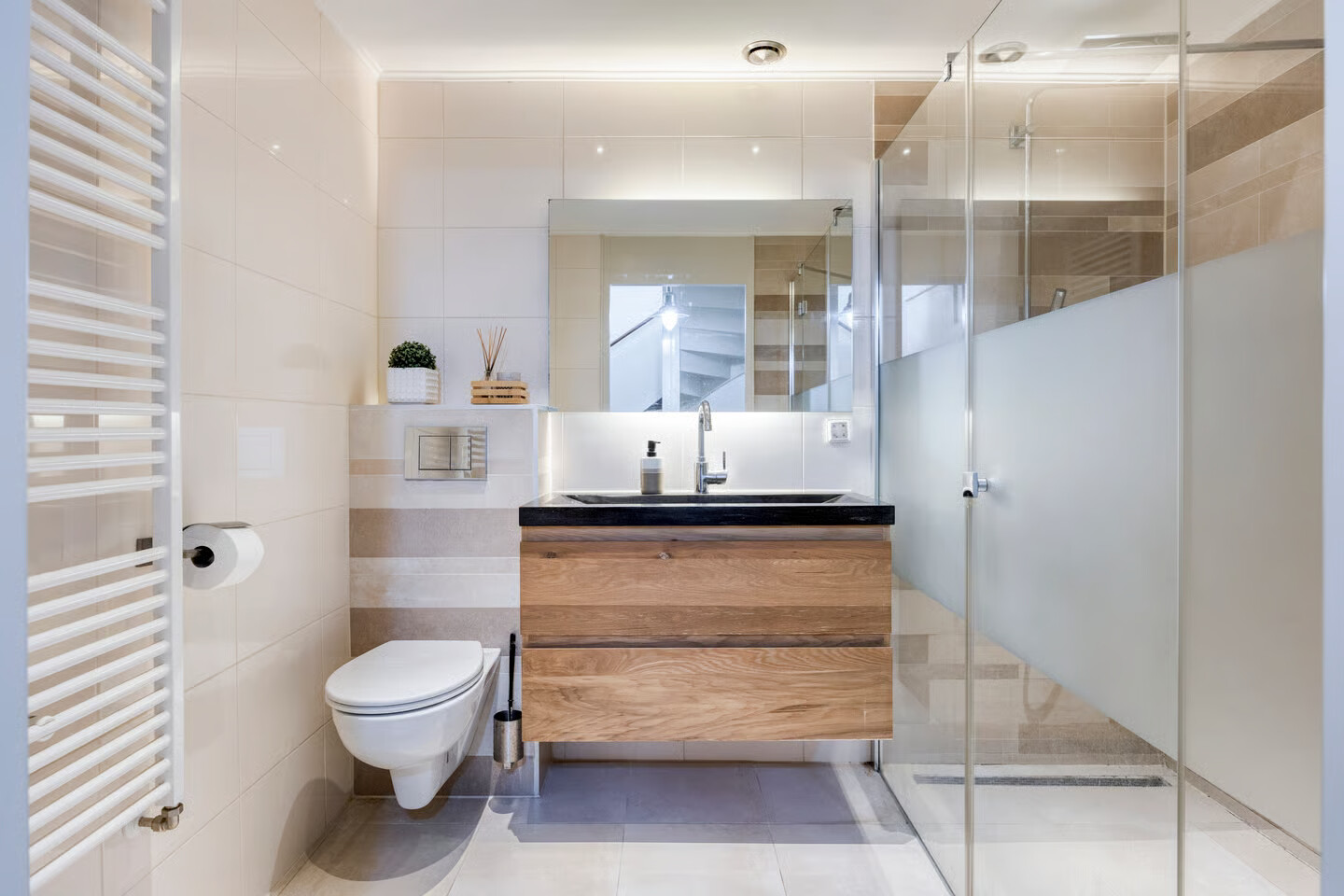Hoekwoning te koop: Naardenstraat 8, Almere